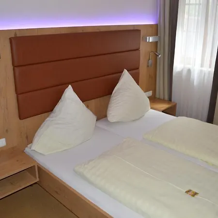 Daimerwirt Hotel 3*