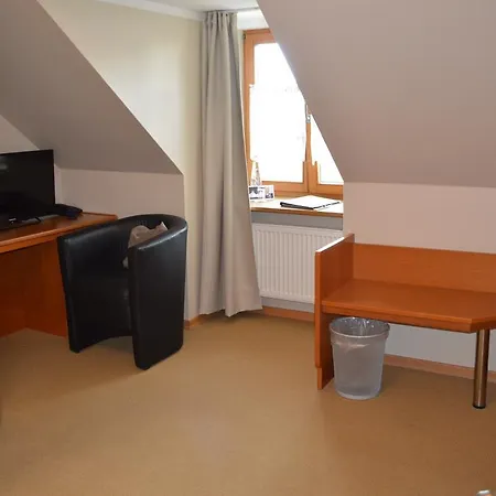 Otel Daimerwirt Moosinning